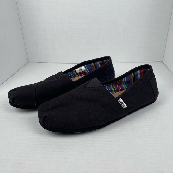 Toms Other - TOMS Classic Canvas Shoes Men’s Size 8.5 Black Slip on  Casual Travel Everyday